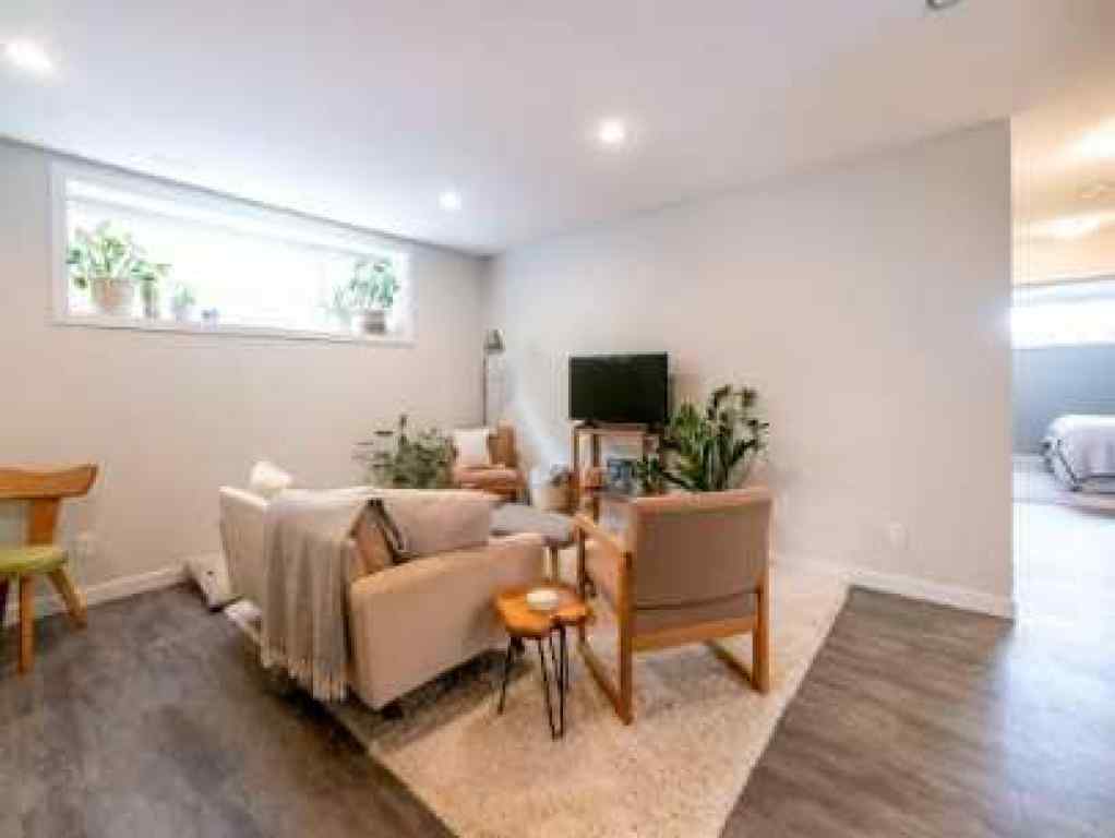 MLS&reg; # A2270622 - Unit #2 898 Greywolf Run N in Blackwolf 1 Lethbridge, Rental Open Houses