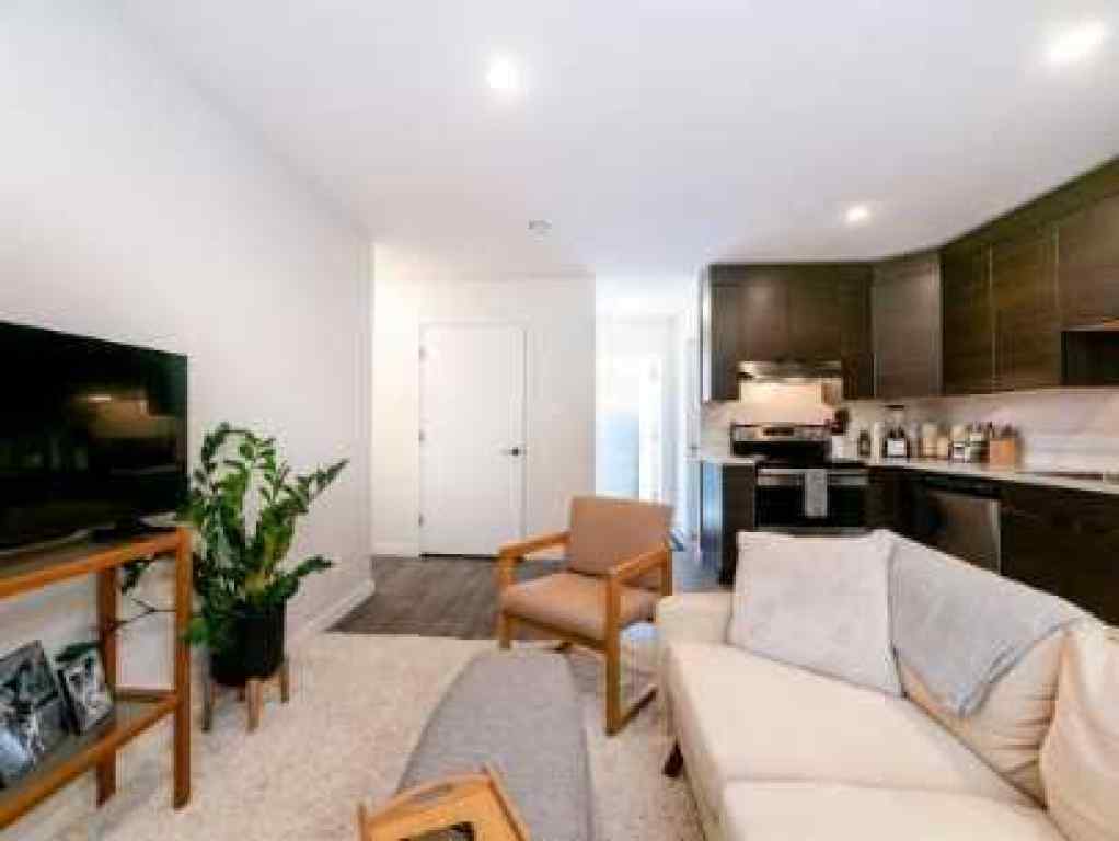 MLS&reg; # A2270622 - Unit #2 898 Greywolf Run N in Blackwolf 1 Lethbridge, Rental Open Houses