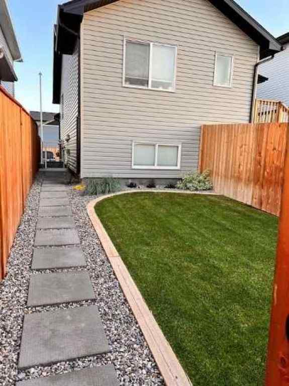 MLS&reg; # A2270622 - Unit #2 898 Greywolf Run N in Blackwolf 1 Lethbridge, Rental Open Houses
