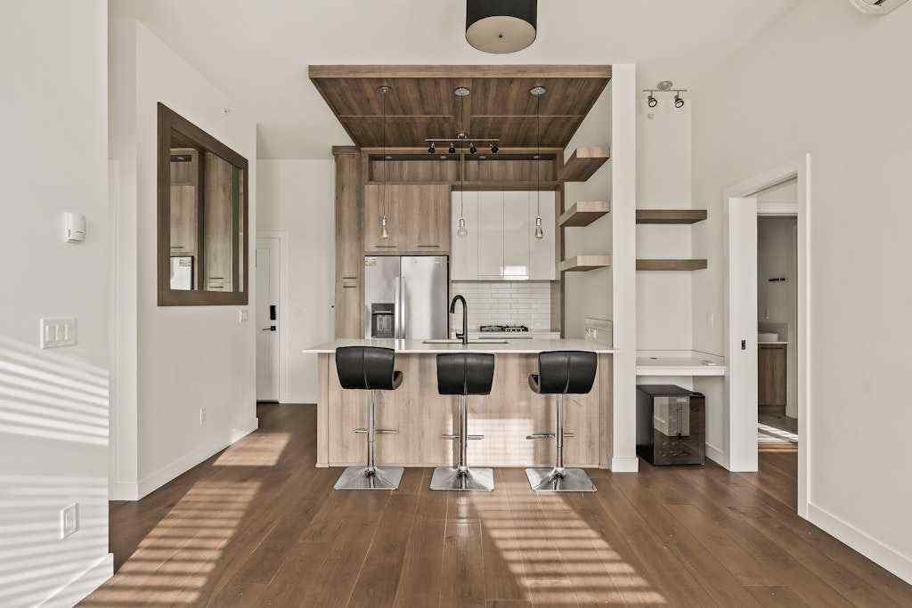 MLS® A2270626 - Unit #403 2702 17 Avenue SW in Shaganappi Calgary, Residential