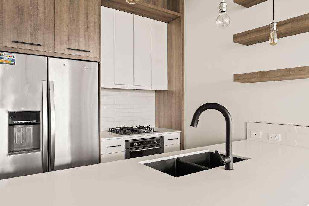 MLS® A2270626 - Unit #403 2702 17 Avenue SW in Shaganappi Calgary, Residential