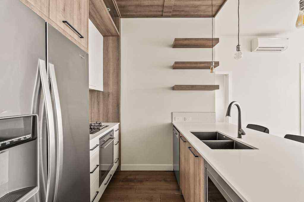 MLS® A2270626 - Unit #403 2702 17 Avenue SW in Shaganappi Calgary, Residential