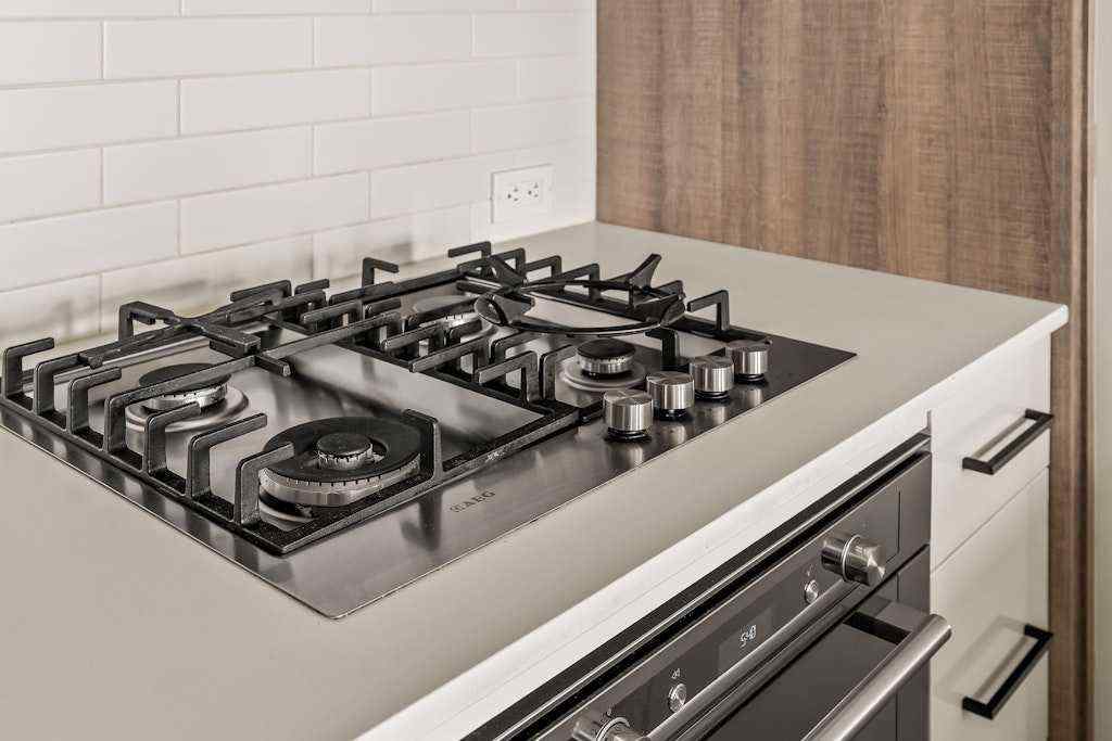 MLS® A2270626 - Unit #403 2702 17 Avenue SW in Shaganappi Calgary, Residential