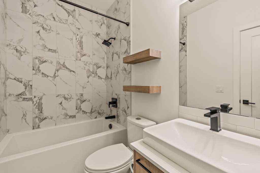 MLS® A2270626 - Unit #403 2702 17 Avenue SW in Shaganappi Calgary, Residential