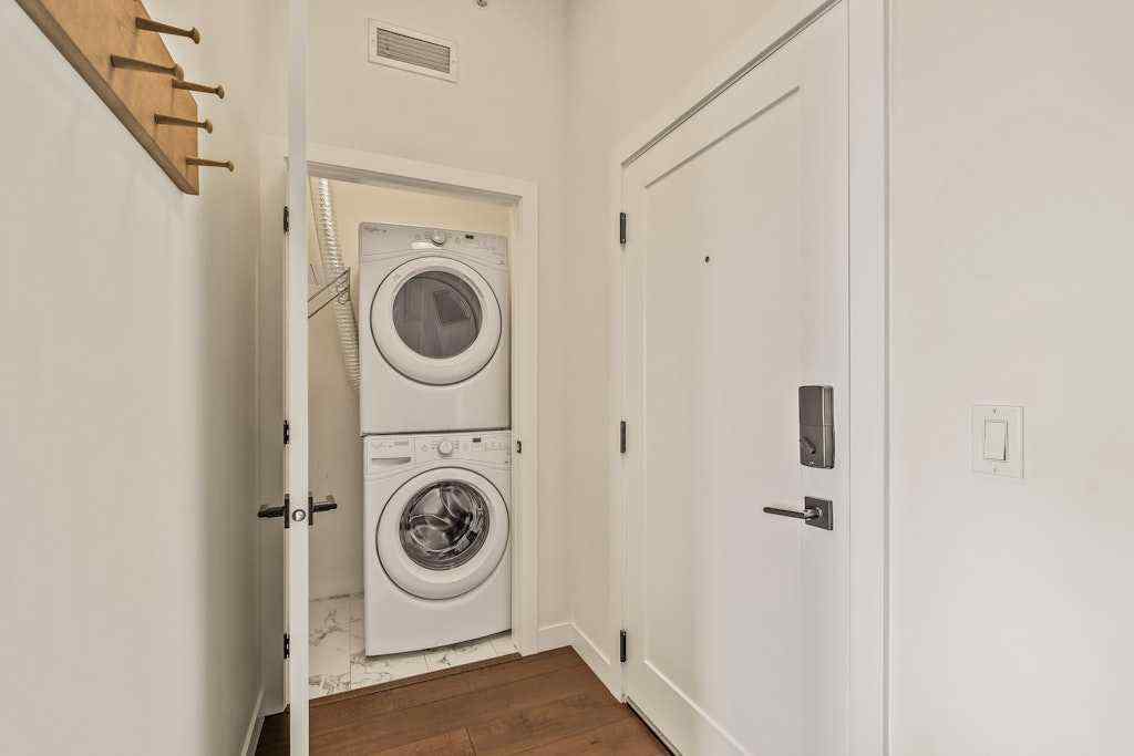 MLS® A2270626 - Unit #403 2702 17 Avenue SW in Shaganappi Calgary, Residential