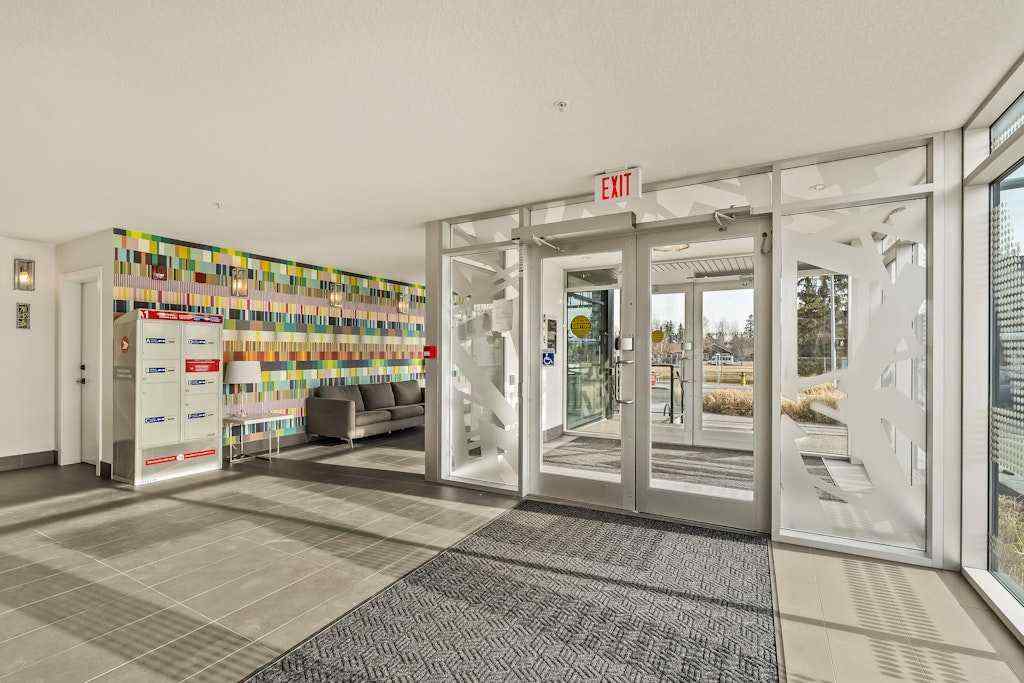 MLS® A2270626 - Unit #403 2702 17 Avenue SW in Shaganappi Calgary, Residential