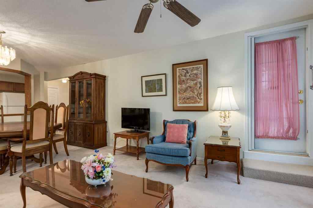 MLS&reg; # A2270627 - Unit #3204 3204 Sienna Park Green SW in Signal Hill Calgary, Residential Open Houses