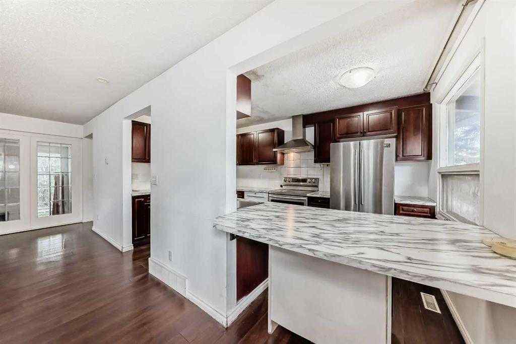 MLS® # A2270636 - Unit #5 5400 Dalhousie Drive NW in Dalhousie Calgary, Residential Open Houses