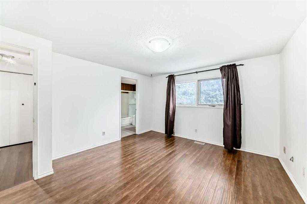 MLS® # A2270636 - Unit #5 5400 Dalhousie Drive NW in Dalhousie Calgary, Residential Open Houses