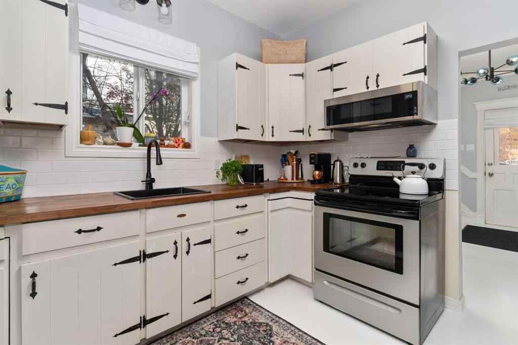 MLS&reg; # A2270638 - 5013 49 A Street   in Sedgewick Sedgewick, Residential Open Houses