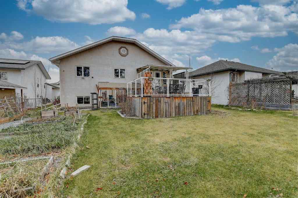 MLS&reg; # A2270643 - 10213 114A Avenue  in Avondale Grande Prairie, Residential Open Houses