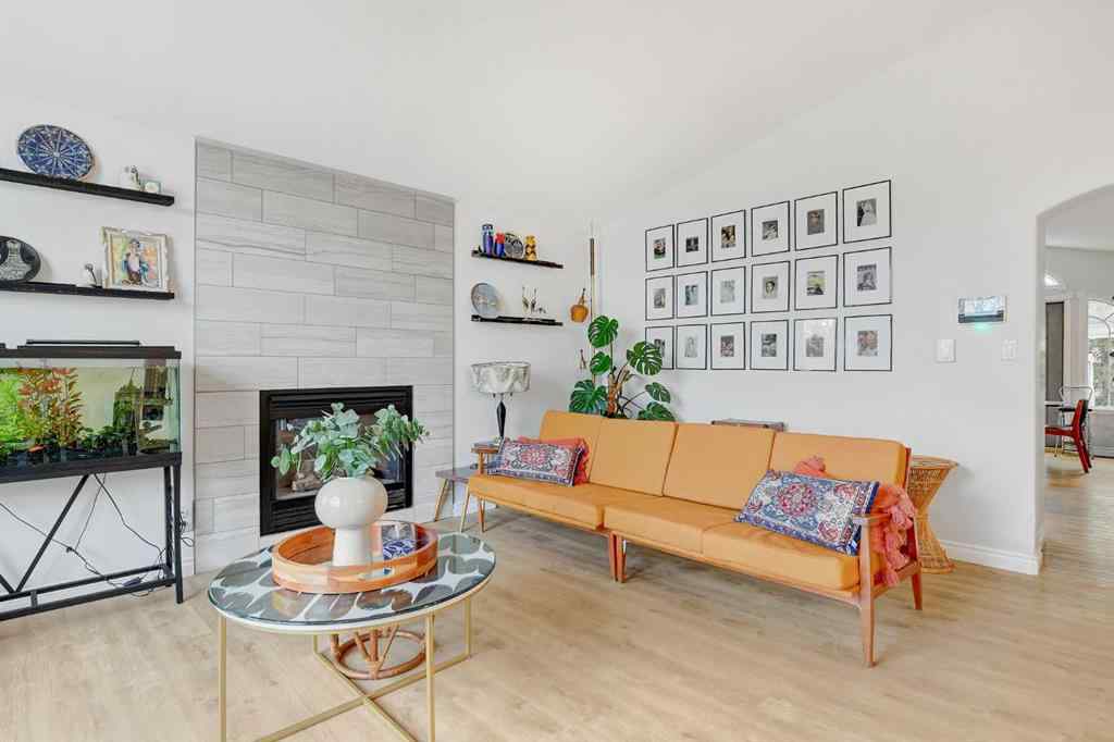 MLS&reg; # A2270643 - 10213 114A Avenue  in Avondale Grande Prairie, Residential Open Houses