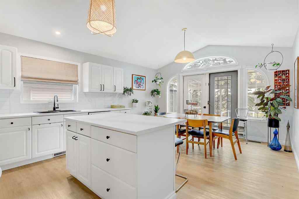 MLS&reg; # A2270643 - 10213 114A Avenue  in Avondale Grande Prairie, Residential Open Houses