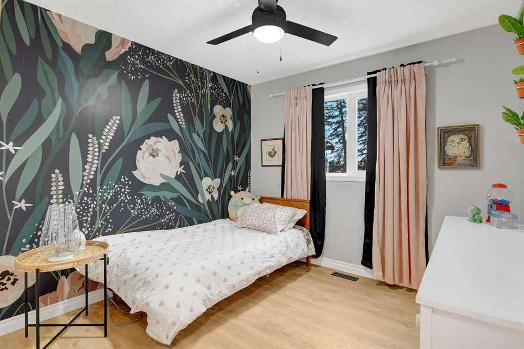 MLS&reg; # A2270643 - 10213 114A Avenue  in Avondale Grande Prairie, Residential Open Houses