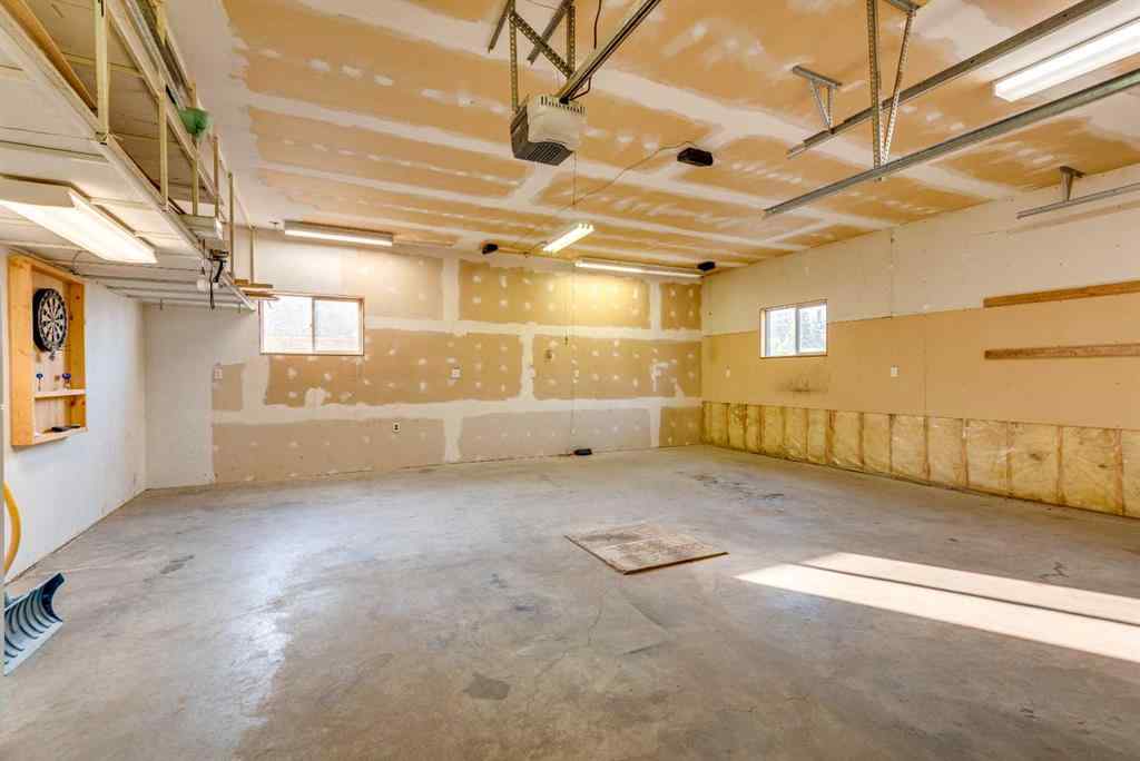 MLS&reg; # A2270646 - 402 Main Street  in NONE Trochu, Residential Open Houses