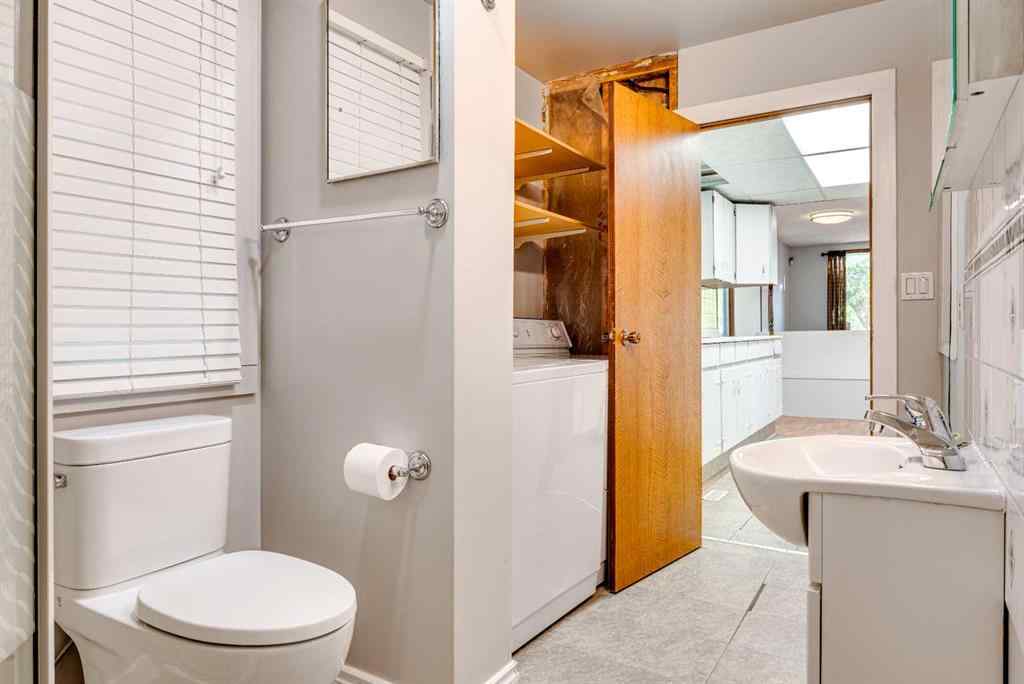 MLS&reg; # A2270646 - 402 Main Street  in NONE Trochu, Residential Open Houses