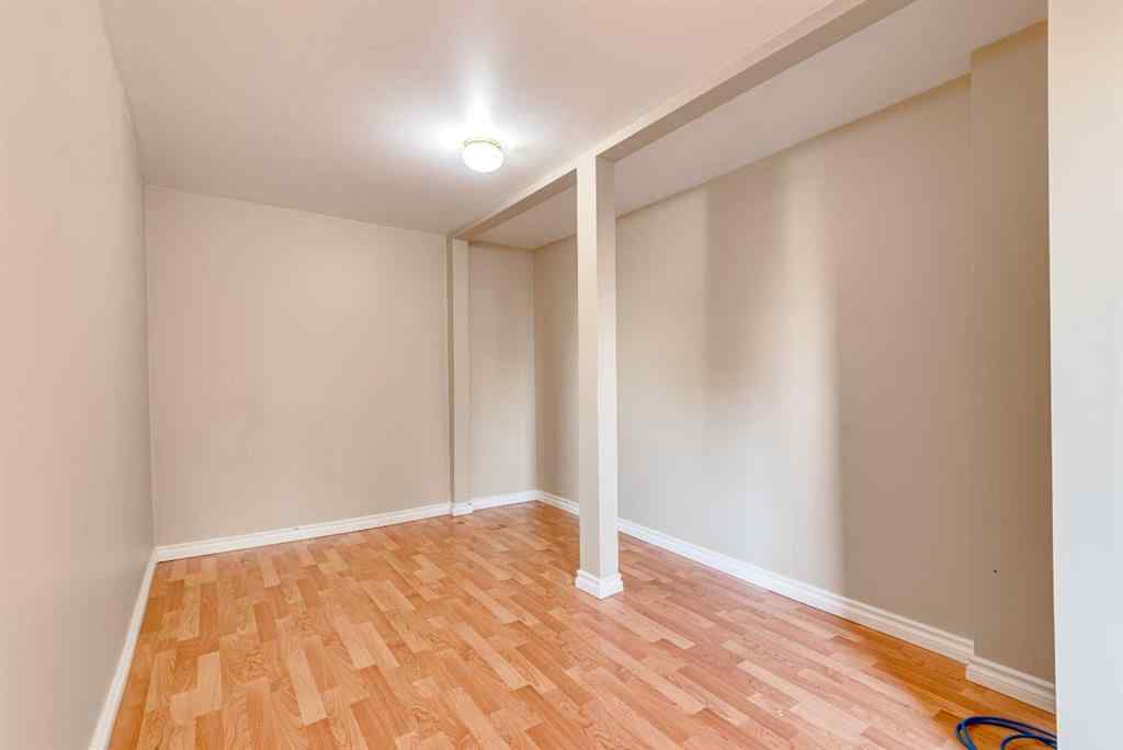 MLS&reg; # A2270646 - 402 Main Street  in NONE Trochu, Residential Open Houses