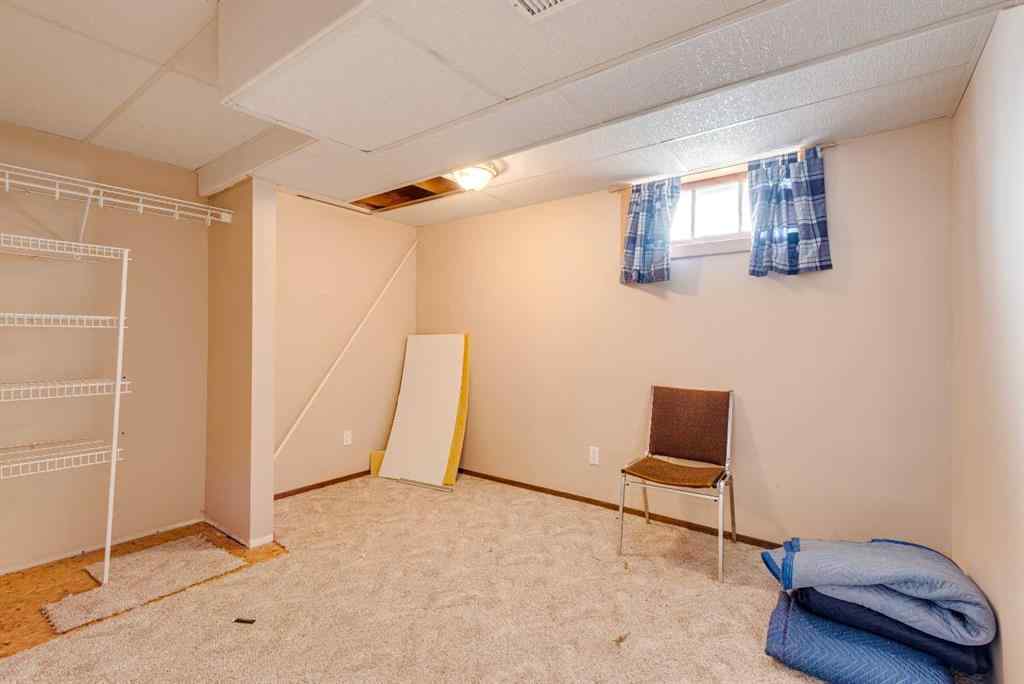 MLS&reg; # A2270646 - 402 Main Street  in NONE Trochu, Residential Open Houses