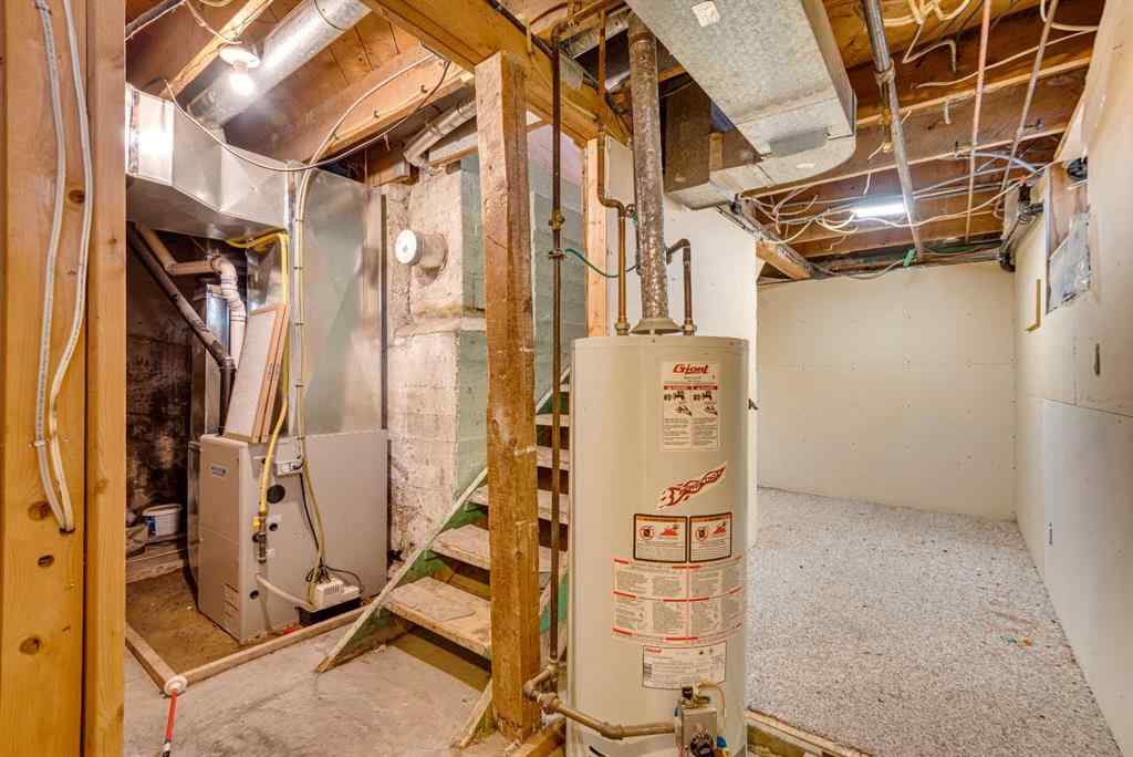 MLS&reg; # A2270646 - 402 Main Street  in NONE Trochu, Residential Open Houses