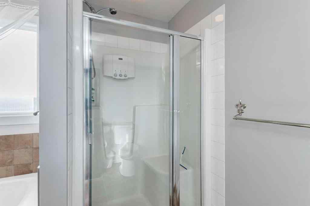 MLS&reg; # A2270660 - 6 Heritage View  in Heritage Hills Cochrane, Residential Open Houses