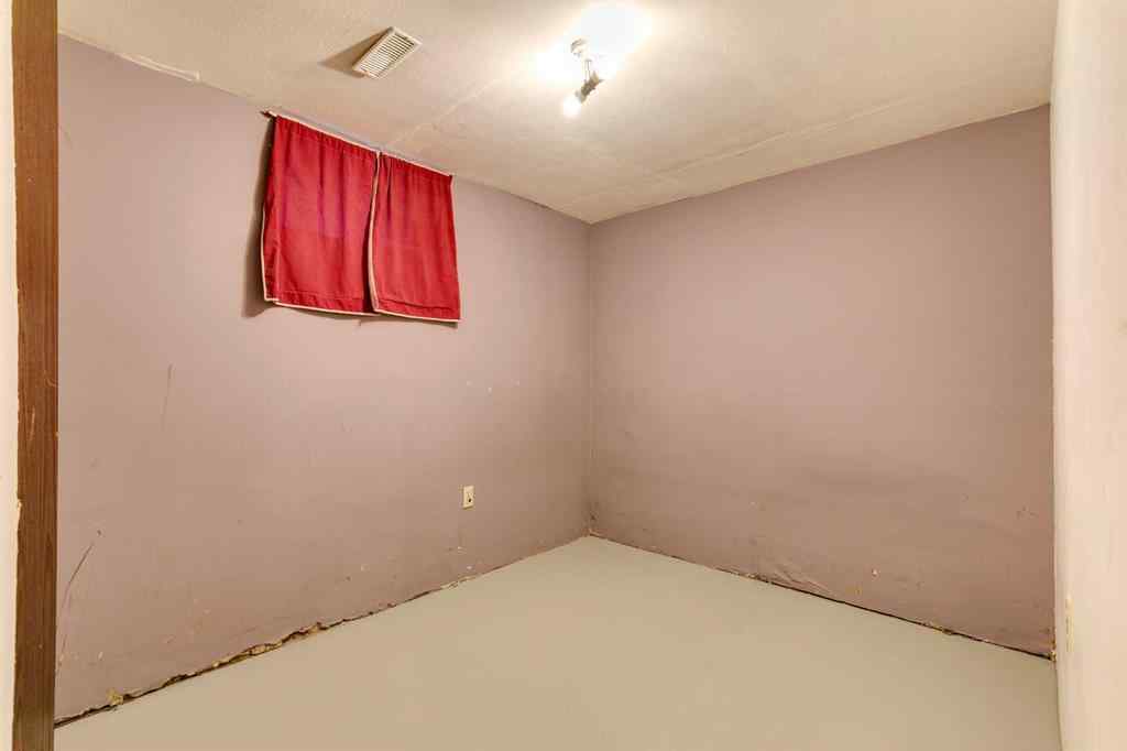 MLS&reg; # A2270662 - 4 Lake Huron Place SE in Bonavista Downs Calgary, Residential Open Houses