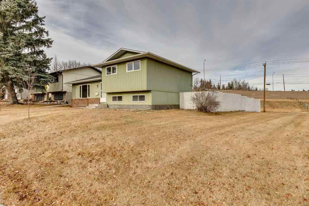 MLS&reg; # A2270662 - 4 Lake Huron Place SE in Bonavista Downs Calgary, Residential Open Houses