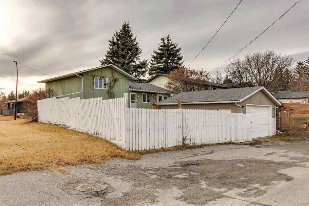 MLS&reg; # A2270662 - 4 Lake Huron Place SE in Bonavista Downs Calgary, Residential Open Houses