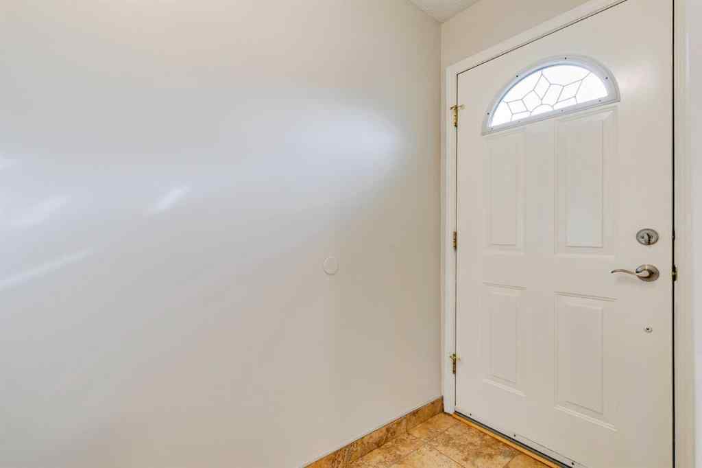 MLS&reg; # A2270662 - 4 Lake Huron Place SE in Bonavista Downs Calgary, Residential Open Houses