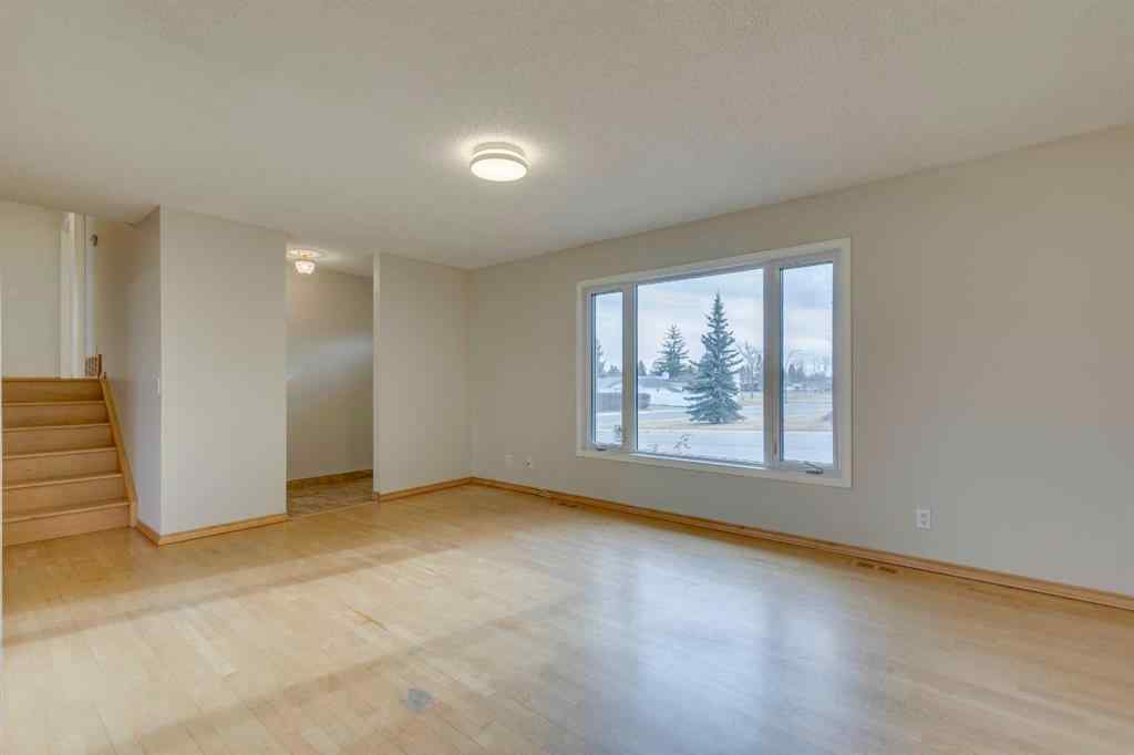 MLS&reg; # A2270662 - 4 Lake Huron Place SE in Bonavista Downs Calgary, Residential Open Houses