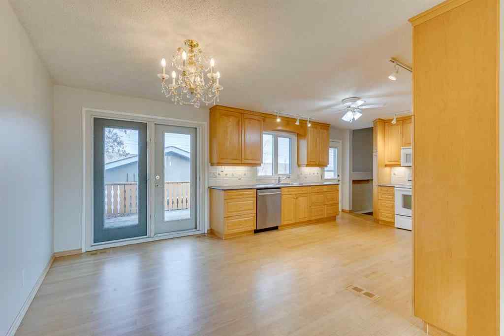 MLS&reg; # A2270662 - 4 Lake Huron Place SE in Bonavista Downs Calgary, Residential Open Houses