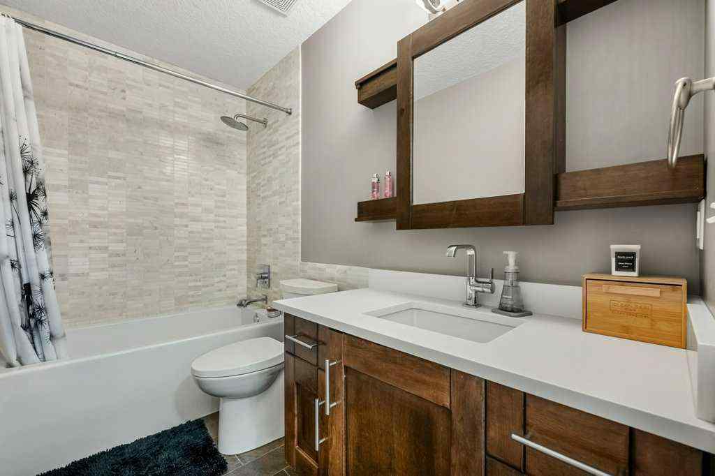 MLS® A2270668 - 92 Everoak Circle SW in Evergreen Calgary, Residential