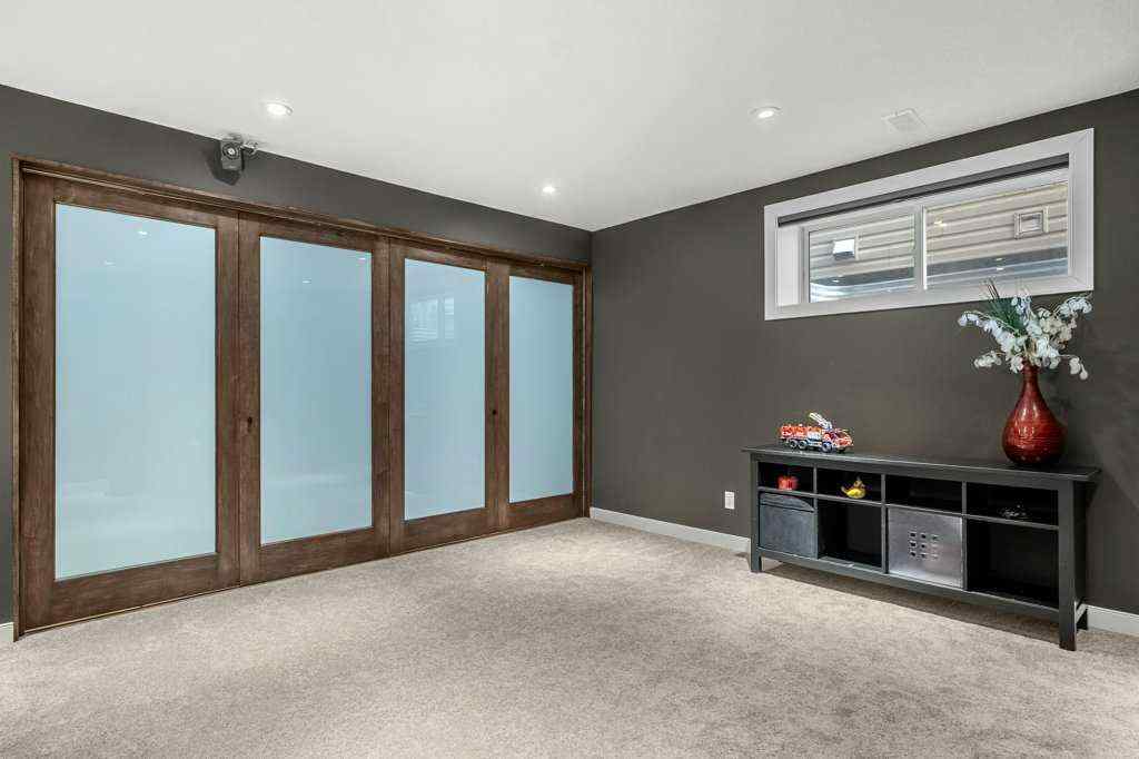 MLS® A2270668 - 92 Everoak Circle SW in Evergreen Calgary, Residential