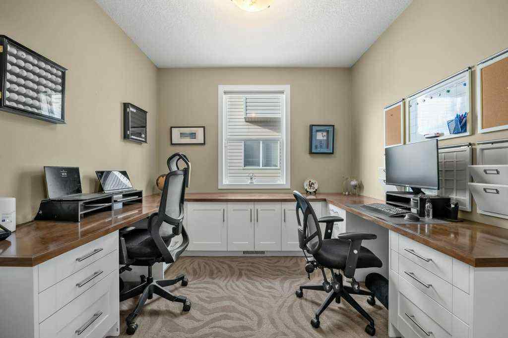 MLS® A2270668 - 92 Everoak Circle SW in Evergreen Calgary, Residential