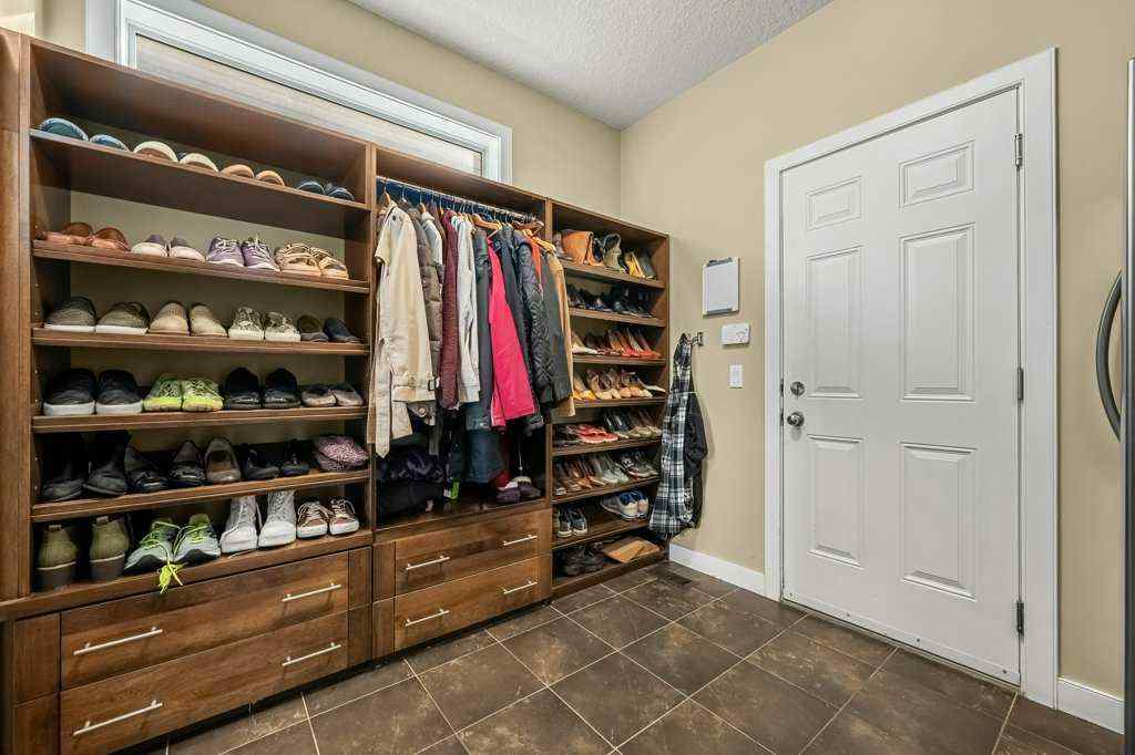 MLS® A2270668 - 92 Everoak Circle SW in Evergreen Calgary, Residential