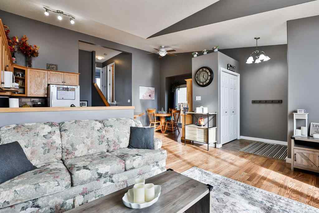 MLS&reg; # A2270673 - 455 Blackfoot Manor W in Indian Battle Heights Lethbridge, Residential Open Houses