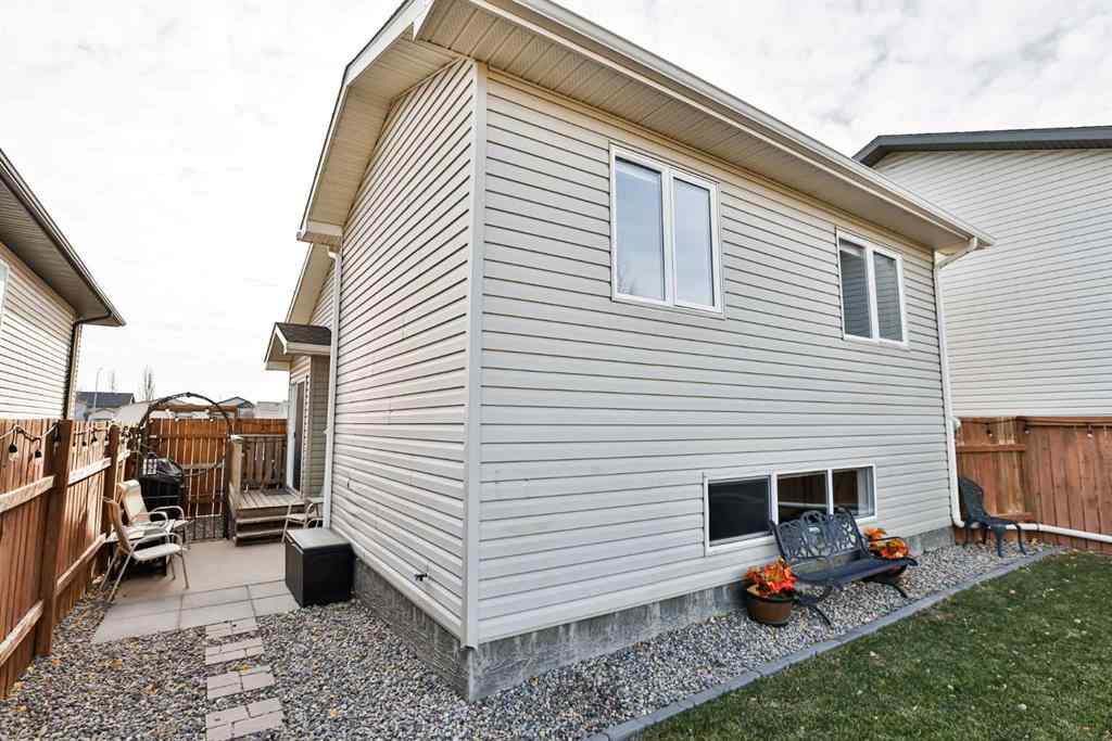 MLS&reg; # A2270673 - 455 Blackfoot Manor W in Indian Battle Heights Lethbridge, Residential Open Houses
