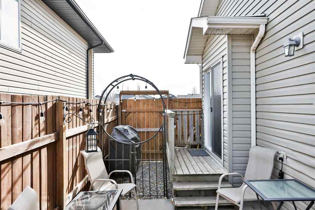 MLS&reg; # A2270673 - 455 Blackfoot Manor W in Indian Battle Heights Lethbridge, Residential Open Houses