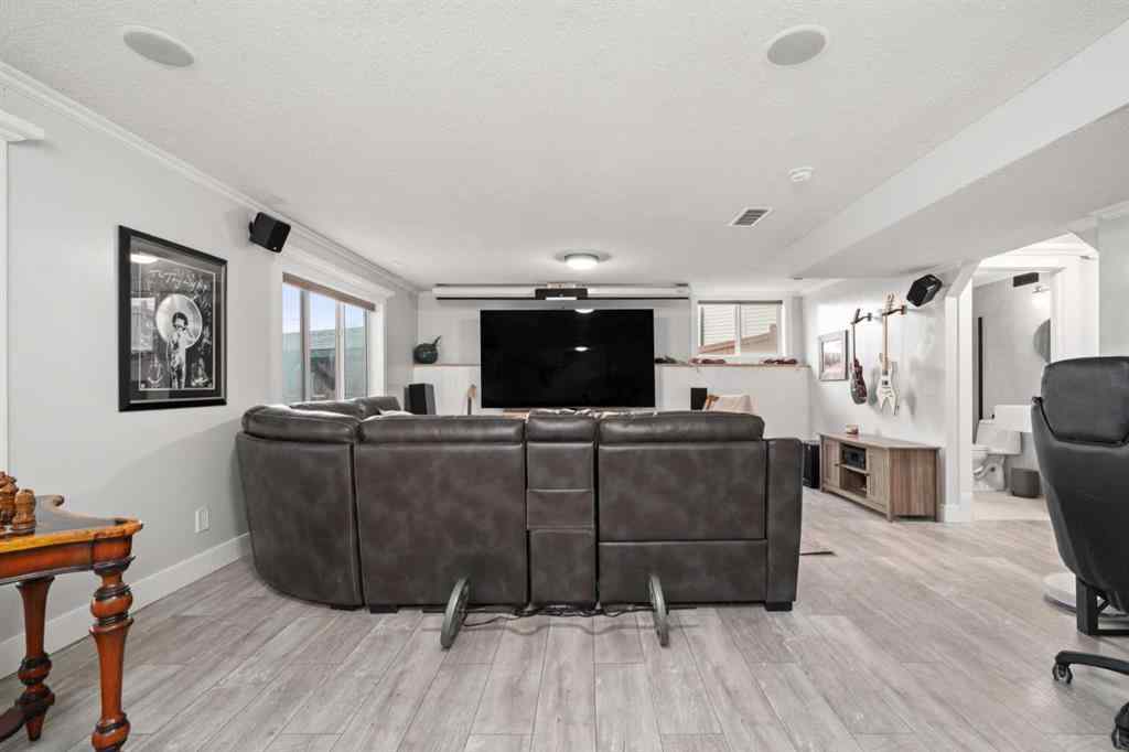 MLS® # A2270676 - 18 Cimarron Grove Bay  in Cimarron Grove Okotoks, Residential Open Houses