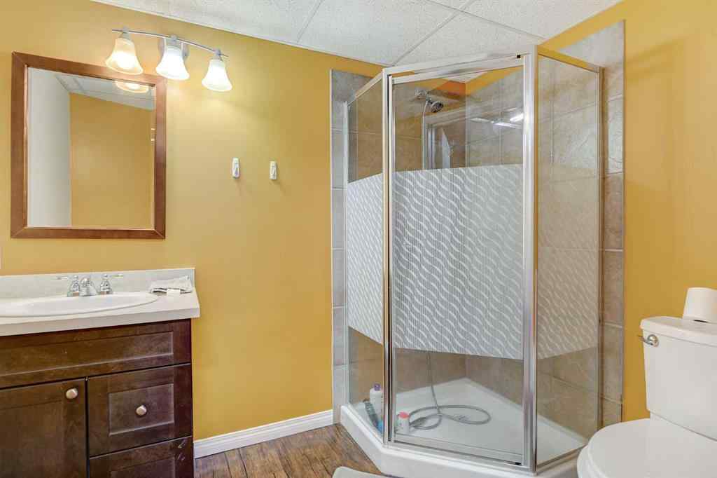 MLS&reg; # A2270681 - 722 Oak Drive  in NONE Beaverlodge, Residential Open Houses