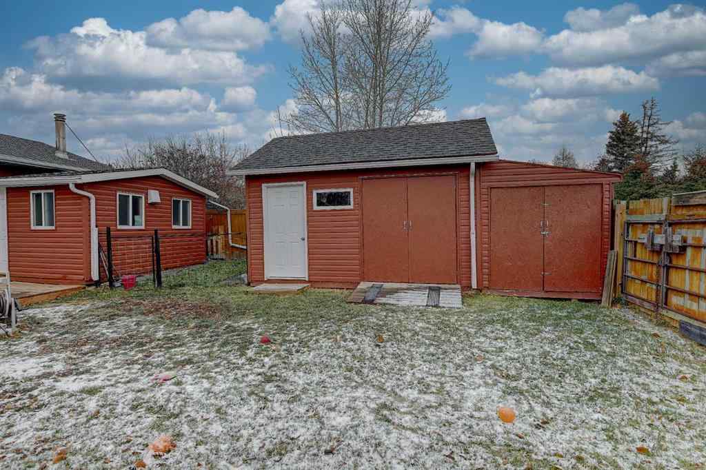 MLS&reg; # A2270681 - 722 Oak Drive  in NONE Beaverlodge, Residential Open Houses