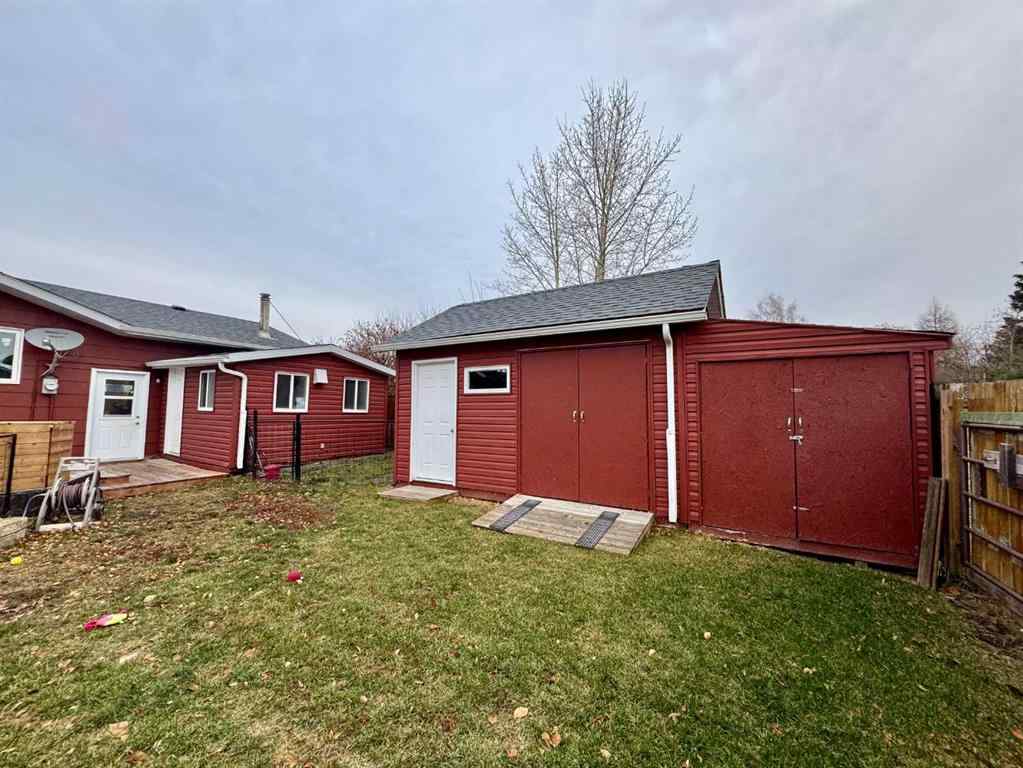 MLS&reg; # A2270681 - 722 Oak Drive  in NONE Beaverlodge, Residential Open Houses