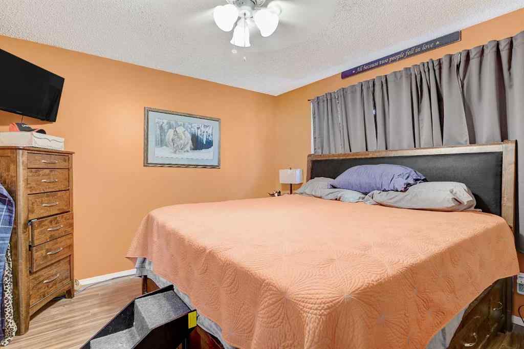 MLS&reg; # A2270681 - 722 Oak Drive  in NONE Beaverlodge, Residential Open Houses