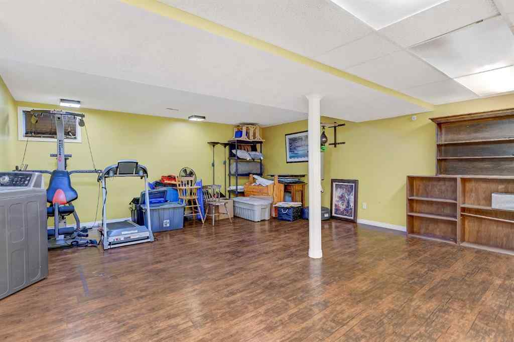 MLS&reg; # A2270681 - 722 Oak Drive  in NONE Beaverlodge, Residential Open Houses