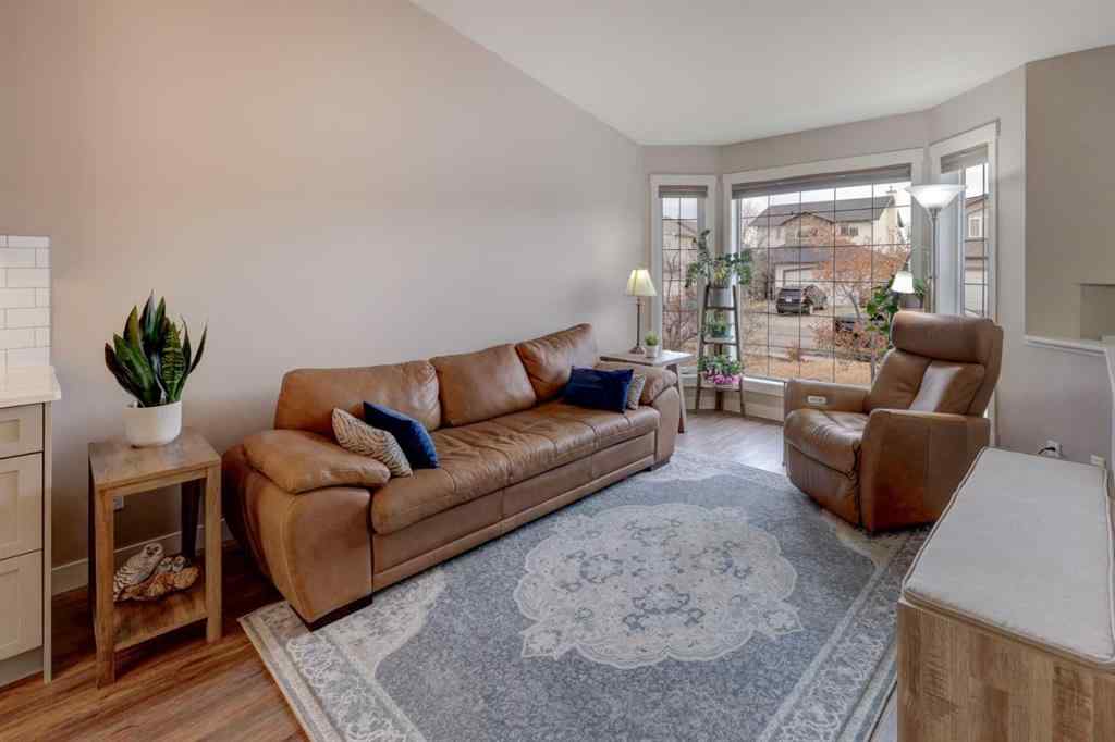 MLS® # A2270683 - 33 Willowbrook Crescent NW in Willowbrook Airdrie, Residential Open Houses