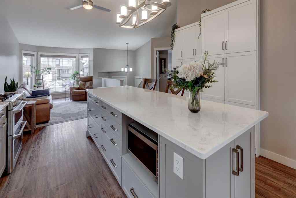 MLS® # A2270683 - 33 Willowbrook Crescent NW in Willowbrook Airdrie, Residential Open Houses