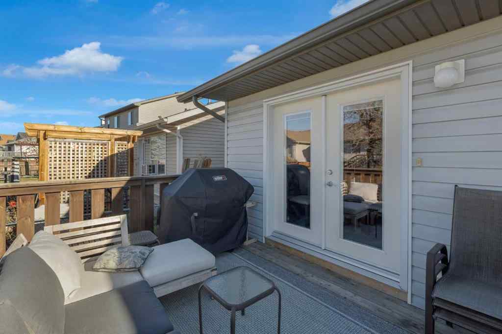 MLS® # A2270683 - 33 Willowbrook Crescent NW in Willowbrook Airdrie, Residential Open Houses