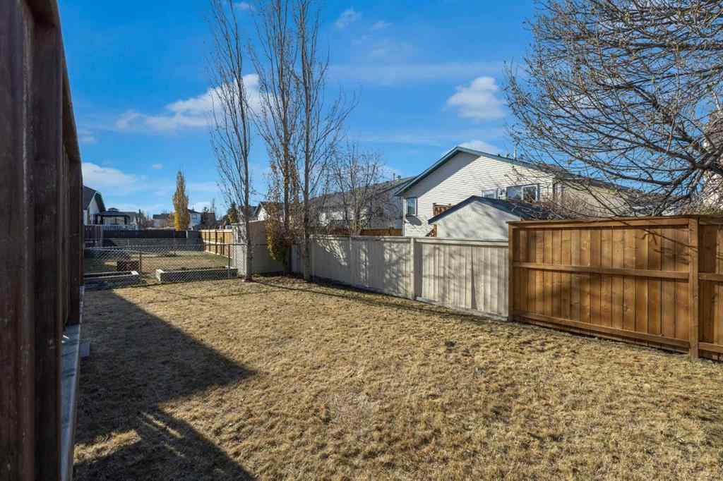 MLS® # A2270683 - 33 Willowbrook Crescent NW in Willowbrook Airdrie, Residential Open Houses