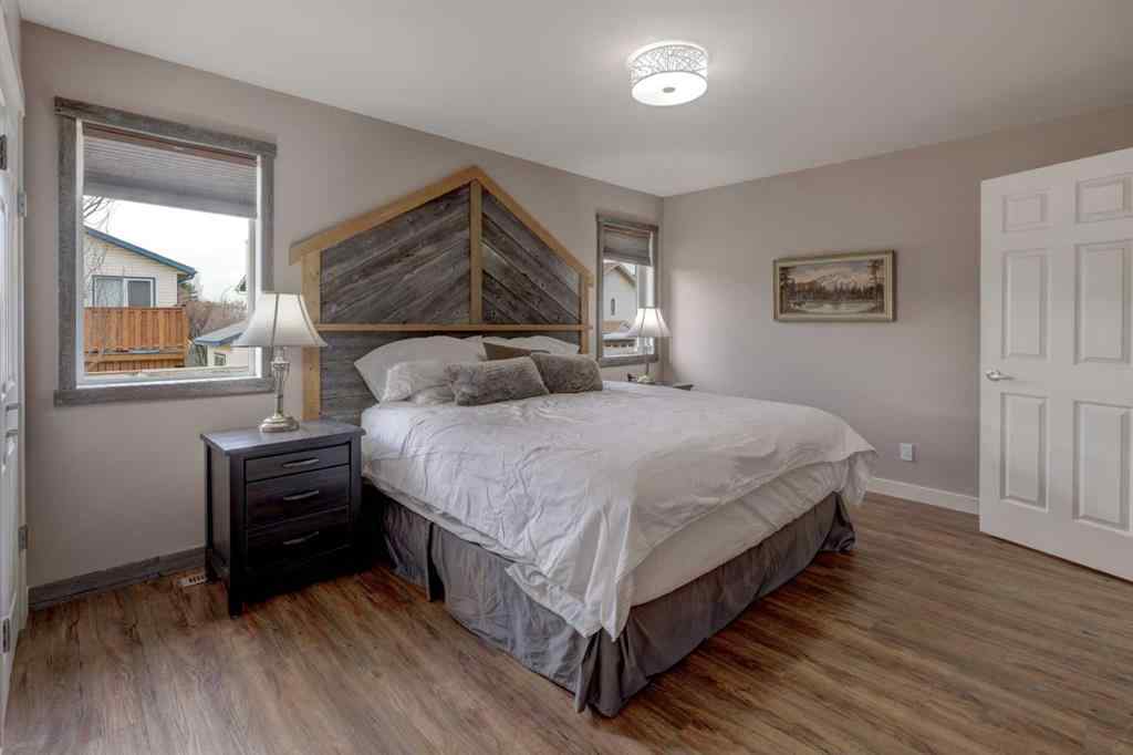 MLS® # A2270683 - 33 Willowbrook Crescent NW in Willowbrook Airdrie, Residential Open Houses