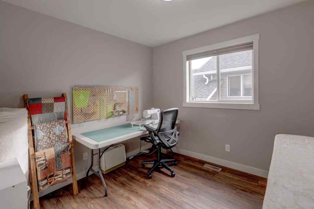 MLS® # A2270683 - 33 Willowbrook Crescent NW in Willowbrook Airdrie, Residential Open Houses