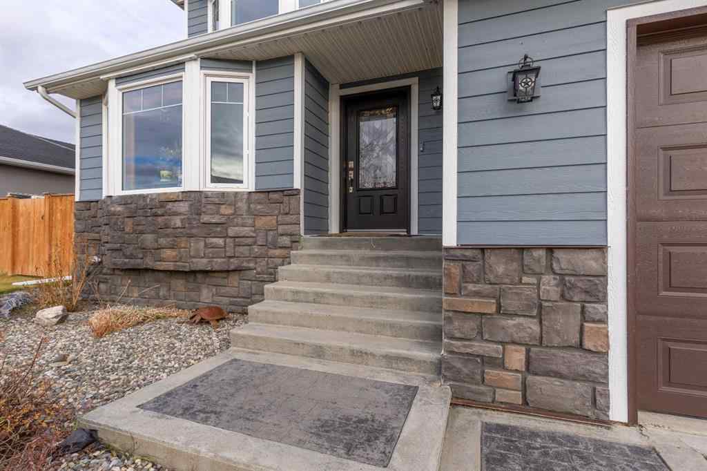 MLS&reg; # A2270687 - 583 8 Avenue W in NONE Cardston, Residential Open Houses